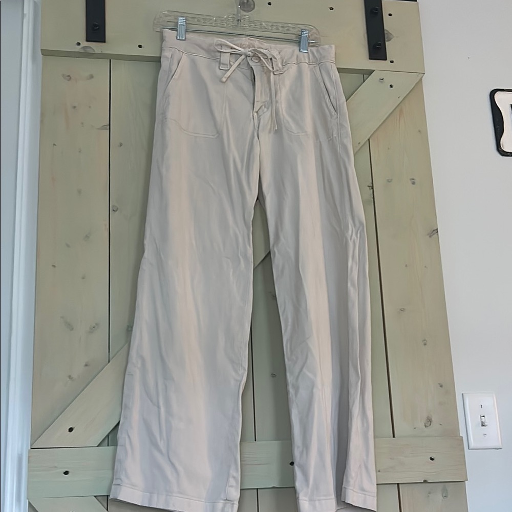 American Eagle Outfitters Wide Leg Pants in Cream